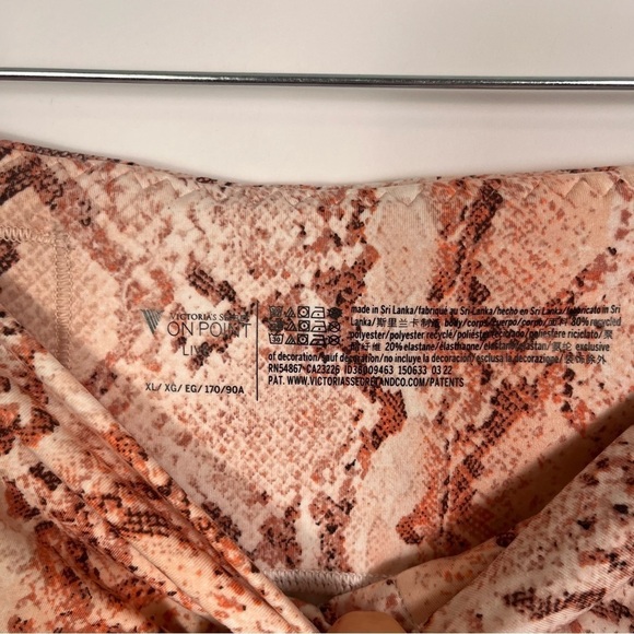 Victoria’s Secret Love Cloud Rouched Leggings Pink Cream Snake Size XL - Picture 5 of 6